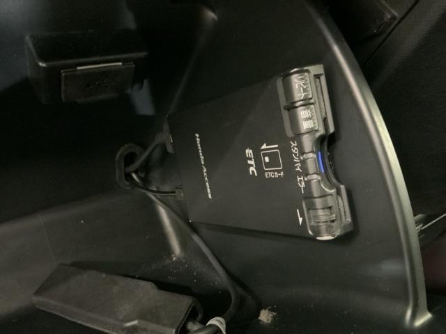 ステップワゴンスパーダ Z 1年保証 ワンオ-ナ- ナビTV DVD 横滑防止 イモビ スマキー 地デジTV バックモニタ- キーフリー パワーウィンド 1オナ ETC付 ナビ・TV エアコン 運転席助手席エアバック エアバック(10枚目)