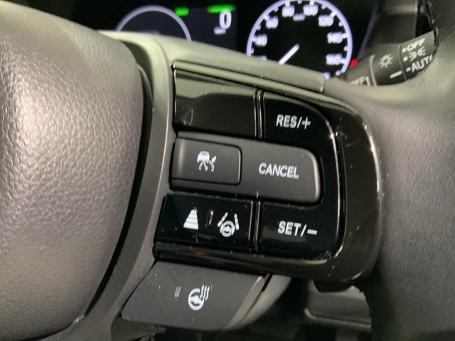ヴェゼル e:HEVZ HSENSING 新車保証 試乗車 ワンオ-ナ- 衝突回避支援ブレーキ機能 1オナ スマキ フルオートエアコン エアバッグ 両席エアバック Rカメ 記録簿付 パワーウィンドウ LEDランプ クルーズC(11枚目)