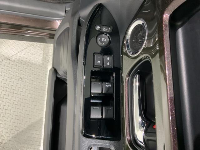 N-BOXカスタム G・Lホンダセンシング 最長5年保証 ワンオ-ナ-TV Rカメラ 整備記録簿 助手席エアバッグ フルフラット 1セグTV キーレス セキュリティーアラーム スマ-トキ- リアカメラ ETC 前車追従機能 サイドエアバッグ(14枚目)