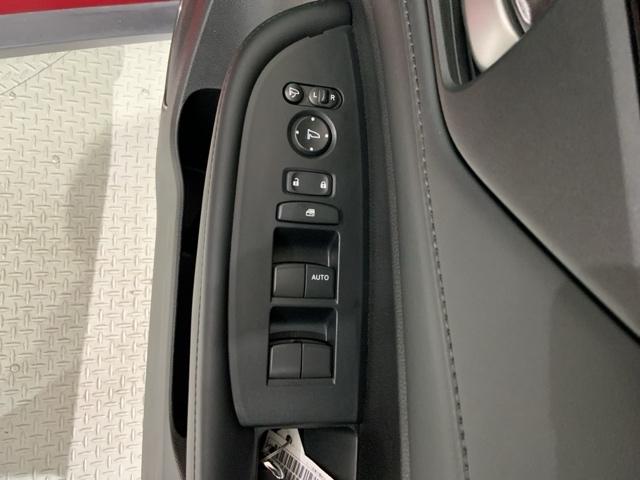 WR-V Z+ブラックスタイル HSENSING 新車保証 試乗車 ワンオ-ナ- オートクルーズコントロール ETC LEDヘッドランプ フルセグ 盗難防止システム 衝突被害軽減システム USB スマートキー リアカメラ(15枚目)