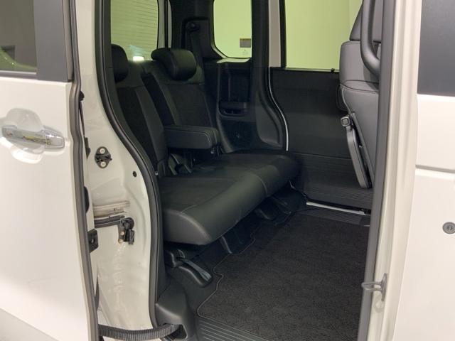 N-BOXカスタム ターボ HSENSING 新車保証 試乗車 ワンオ-ナ- イモビライザー 1オナ 衝突被害軽減 キーフリー ESC パワステ DVD再生 両席エアバック サイドエアバッグ ターボ車 USB接続 スマキー(18枚目)