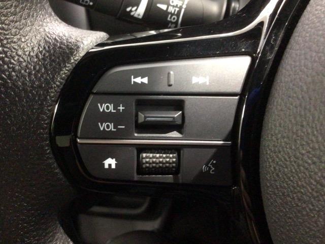N-BOXカスタム スロープ HSENSING 福祉車両 新車保証 試乗車 ベンチシート Wパワスラ Bカメラ LEDヘッドライト シートヒーター フルセグTV 禁煙車 ETC ABS スマートキー オートクルーズコントロール(10枚目)