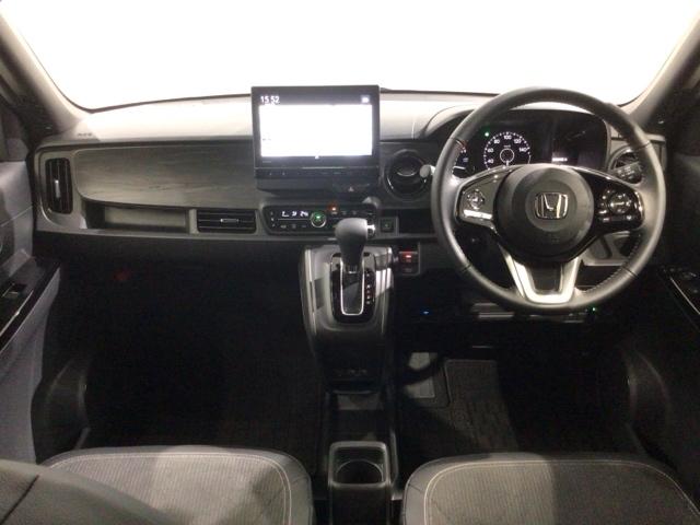 N-ONE プレミアム HSENSING 新車保証 試乗車 ワンオ-ナ- USBポート 禁煙 ワンオーナー車 衝突軽減 DVD再生 ESC LED シ-トヒ-タ- バックカメラ フルセグ カーテンエアバック ナビTV AAC(9枚目)