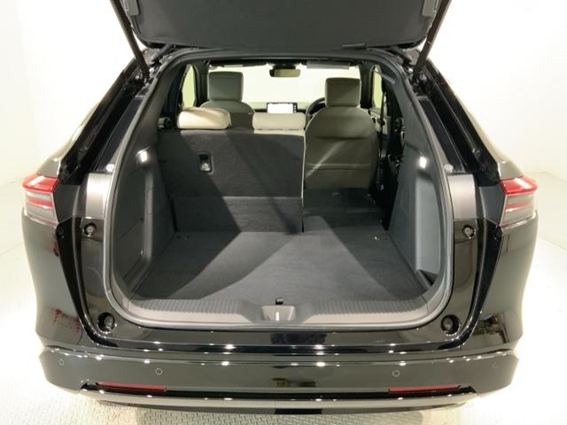 ヴェゼル e:HEVZ・PLaYパッケージ HSENSING 2ト-ン 新車保証 試乗車 オートクルーズコントロール ワンオーナー LEDヘッド USB 電動テールゲート 衝突被害軽減システム リヤカメラ フルセグテレビ 横滑り防止装置 ETC(35枚目)