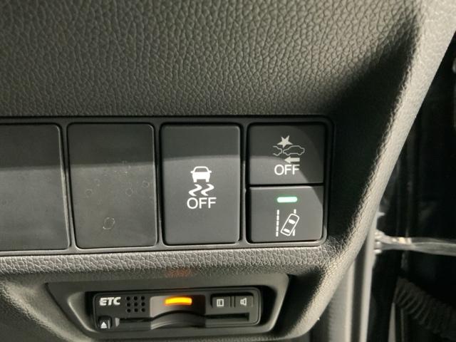 ステップワゴンスパーダ スパーダクールスピリットアドバンスパッケージβ　Ｈ　ＳＥＮＳＩＮＧ　１年保証　ワンオ－ナ－　ナビＶＸＭ－１６５ＶＦＮｉ　ＴＶ　Ｒカメラ　ＣＤ録音　ＤＶＤ　Ｒモニタ－　ＥＴＣ　ＬＥＤライト　両側電動ドア　ＶＳＡ　クルコン　アルミ　スマ－トキ－　ＡＡＣ（15枚目）