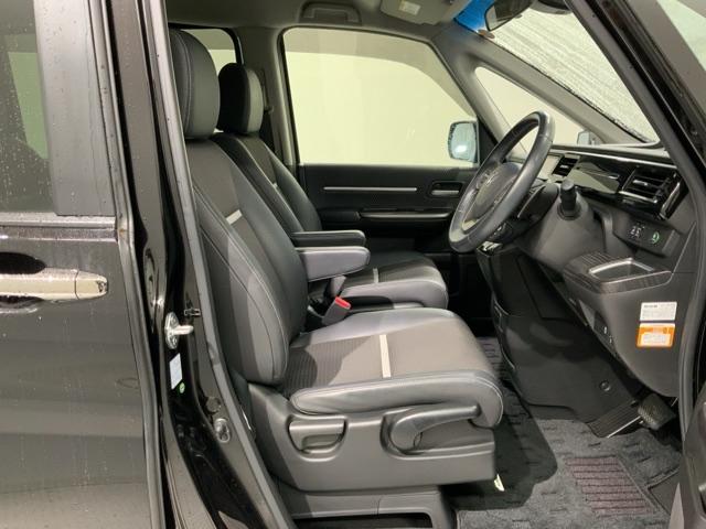 ステップワゴンスパーダ スパーダクールスピリットアドバンスパッケージβ　Ｈ　ＳＥＮＳＩＮＧ　１年保証　ワンオ－ナ－　ナビＶＸＭ－１６５ＶＦＮｉ　ＴＶ　Ｒカメラ　ＣＤ録音　ＤＶＤ　Ｒモニタ－　ＥＴＣ　ＬＥＤライト　両側電動ドア　ＶＳＡ　クルコン　アルミ　スマ－トキ－　ＡＡＣ（18枚目）