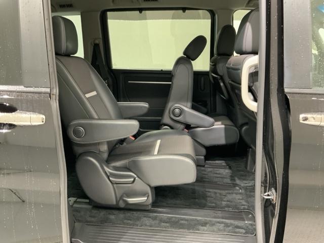 ステップワゴンスパーダ スパーダクールスピリットアドバンスパッケージβ　Ｈ　ＳＥＮＳＩＮＧ　１年保証　ワンオ－ナ－　ナビＶＸＭ－１６５ＶＦＮｉ　ＴＶ　Ｒカメラ　ＣＤ録音　ＤＶＤ　Ｒモニタ－　ＥＴＣ　ＬＥＤライト　両側電動ドア　ＶＳＡ　クルコン　アルミ　スマ－トキ－　ＡＡＣ（37枚目）