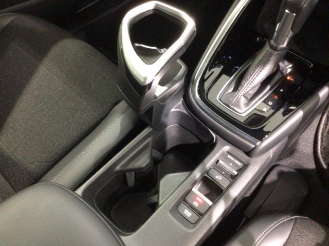 ヴェゼル ｅ：ＨＥＶＺ　Ｈ　ＳＥＮＳＩＮＧ　最長５年保証　ワンオーナー　ナビＶＸＵ－２１５ＶＺＩ　ＴＶ　Ｒカメラ　ＣＤ録音　ＢＴオ－ディオ　ＤＶＤ　ＥＴＣ　ＬＥＤライト　ＶＳＡ　シートヒーター　クルコン　Ｐテールゲート（28枚目）