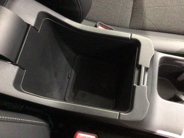 ヴェゼル ｅ：ＨＥＶＺ　Ｈ　ＳＥＮＳＩＮＧ　最長５年保証　ワンオーナー　ナビＶＸＵ－２１５ＶＺＩ　ＴＶ　Ｒカメラ　ＣＤ録音　ＢＴオ－ディオ　ＤＶＤ　ＥＴＣ　ＬＥＤライト　ＶＳＡ　シートヒーター　クルコン　Ｐテールゲート（30枚目）