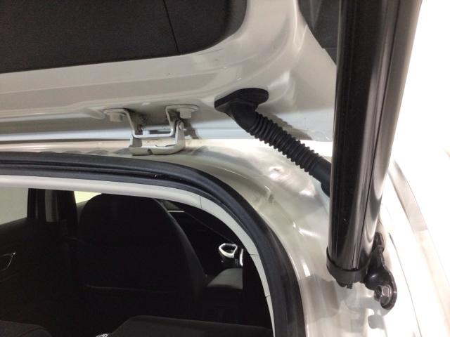 ヴェゼル ｅ：ＨＥＶＺ　Ｈ　ＳＥＮＳＩＮＧ　最長５年保証　ワンオーナー　ナビＶＸＵ－２１５ＶＺＩ　ＴＶ　Ｒカメラ　ＣＤ録音　ＢＴオ－ディオ　ＤＶＤ　ＥＴＣ　ＬＥＤライト　ＶＳＡ　シートヒーター　クルコン　Ｐテールゲート（43枚目）