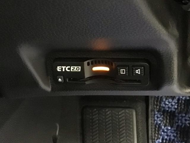 ヴェゼル ｅ：ＨＥＶＰＬａＹ　Ｈ　ＳＥＮＳＩＮＧ　２ト－ン　サンル－フ　最長５年保証　ワンオーナー　純正ナビ　ＴＶ　Ｒカメラ　ＢＴオ－ディオ　ドラレコ　ＥＴＣ　ＬＥＤライト　ＶＳＡ　シートヒーター　クルコン　Ｐテールゲート　フォグ（13枚目）