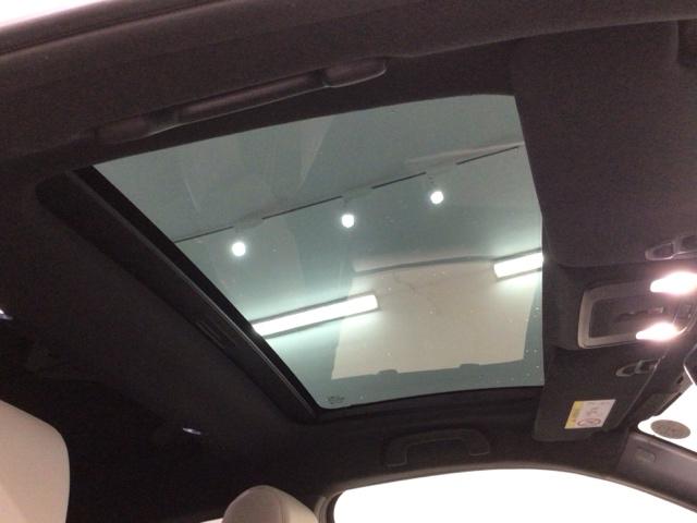 ヴェゼル ｅ：ＨＥＶＰＬａＹ　Ｈ　ＳＥＮＳＩＮＧ　２ト－ン　サンル－フ　最長５年保証　ワンオーナー　純正ナビ　ＴＶ　Ｒカメラ　ＢＴオ－ディオ　ドラレコ　ＥＴＣ　ＬＥＤライト　ＶＳＡ　シートヒーター　クルコン　Ｐテールゲート　フォグ（15枚目）