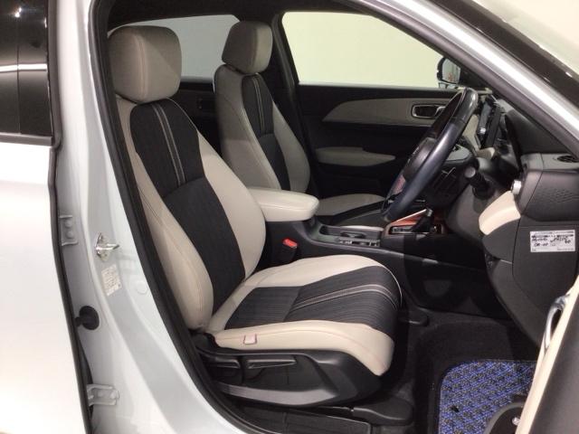 ヴェゼル ｅ：ＨＥＶＰＬａＹ　Ｈ　ＳＥＮＳＩＮＧ　２ト－ン　サンル－フ　最長５年保証　ワンオーナー　純正ナビ　ＴＶ　Ｒカメラ　ＢＴオ－ディオ　ドラレコ　ＥＴＣ　ＬＥＤライト　ＶＳＡ　シートヒーター　クルコン　Ｐテールゲート　フォグ（17枚目）