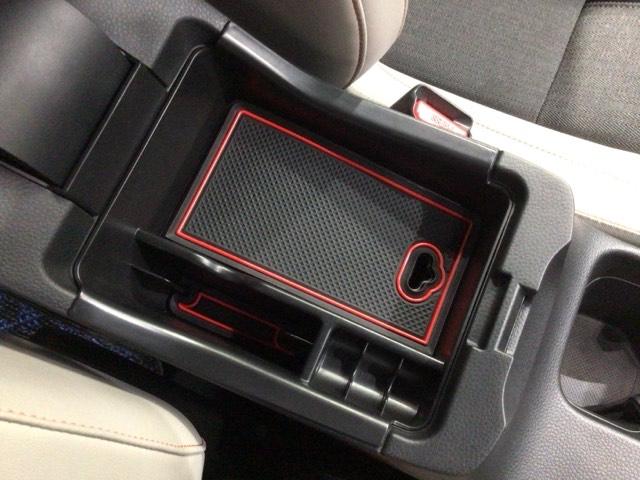 ヴェゼル ｅ：ＨＥＶＰＬａＹ　Ｈ　ＳＥＮＳＩＮＧ　２ト－ン　サンル－フ　最長５年保証　ワンオーナー　純正ナビ　ＴＶ　Ｒカメラ　ＢＴオ－ディオ　ドラレコ　ＥＴＣ　ＬＥＤライト　ＶＳＡ　シートヒーター　クルコン　Ｐテールゲート　フォグ（29枚目）