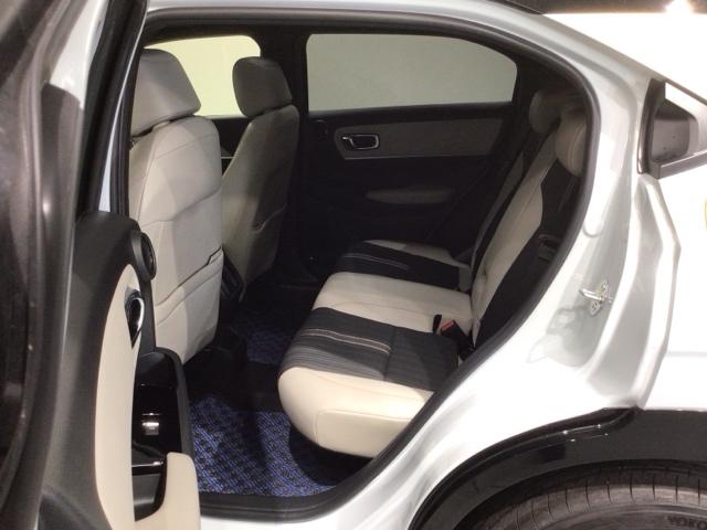 ヴェゼル ｅ：ＨＥＶＰＬａＹ　Ｈ　ＳＥＮＳＩＮＧ　２ト－ン　サンル－フ　最長５年保証　ワンオーナー　純正ナビ　ＴＶ　Ｒカメラ　ＢＴオ－ディオ　ドラレコ　ＥＴＣ　ＬＥＤライト　ＶＳＡ　シートヒーター　クルコン　Ｐテールゲート　フォグ（33枚目）