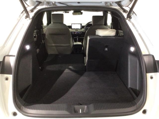 ヴェゼル ｅ：ＨＥＶＰＬａＹ　Ｈ　ＳＥＮＳＩＮＧ　２ト－ン　サンル－フ　最長５年保証　ワンオーナー　純正ナビ　ＴＶ　Ｒカメラ　ＢＴオ－ディオ　ドラレコ　ＥＴＣ　ＬＥＤライト　ＶＳＡ　シートヒーター　クルコン　Ｐテールゲート　フォグ（39枚目）