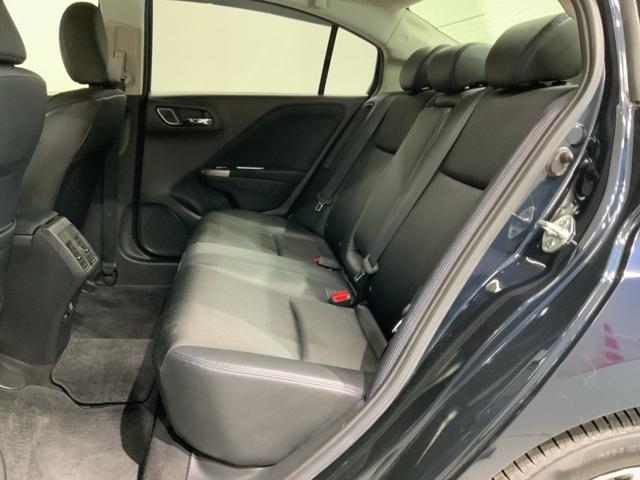 豊富に在庫を取り揃えています。軽自動車からミニバン、セダン、ＳＵＶ、話題のハイブリッド車などなど続々入荷中です！