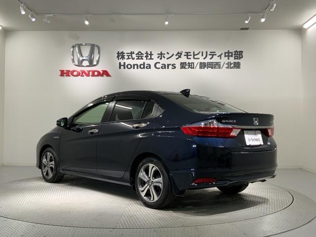 専門業者にて内外装のクリーニングを実施しております！