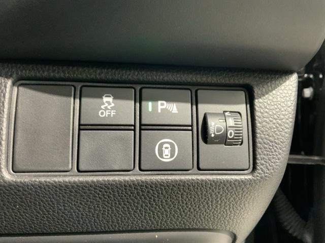 ヴェゼル ｅ：ＨＥＶＸ　Ｈ　ＳＥＮＳＩＮＧ　最長５年保証　ワンオ－ナ－　ナビＶＸＭ－２１５ＶＦＥｉ　ＴＶ　Ｒカメラ　ＢＴオ－ディオ　ＤＶＤ　ドラレコ　ＥＴＣ　ＬＥＤライト　ＶＳＡ　クルコン　アルミ　スマ－トキ－　盗難防止装置（14枚目）