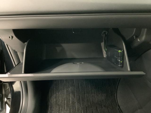 ヴェゼル ｅ：ＨＥＶＸ　Ｈ　ＳＥＮＳＩＮＧ　最長５年保証　ワンオ－ナ－　ナビＶＸＭ－２１５ＶＦＥｉ　ＴＶ　Ｒカメラ　ＢＴオ－ディオ　ＤＶＤ　ドラレコ　ＥＴＣ　ＬＥＤライト　ＶＳＡ　クルコン　アルミ　スマ－トキ－　盗難防止装置（26枚目）