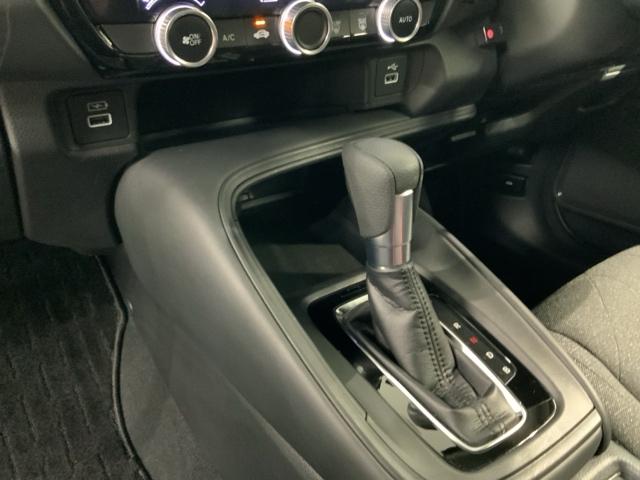 ヴェゼル ｅ：ＨＥＶＸ　Ｈ　ＳＥＮＳＩＮＧ　最長５年保証　ワンオ－ナ－　ナビＶＸＭ－２１５ＶＦＥｉ　ＴＶ　Ｒカメラ　ＢＴオ－ディオ　ＤＶＤ　ドラレコ　ＥＴＣ　ＬＥＤライト　ＶＳＡ　クルコン　アルミ　スマ－トキ－　盗難防止装置（27枚目）