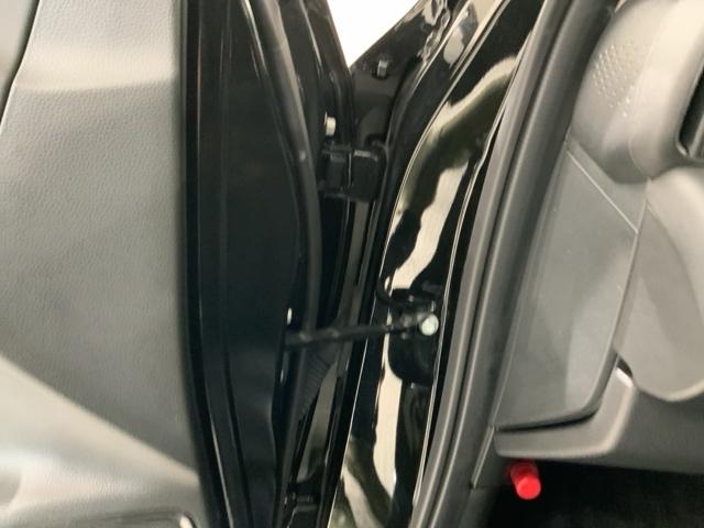 ヴェゼル ｅ：ＨＥＶＸ　Ｈ　ＳＥＮＳＩＮＧ　最長５年保証　ワンオ－ナ－　ナビＶＸＭ－２１５ＶＦＥｉ　ＴＶ　Ｒカメラ　ＢＴオ－ディオ　ＤＶＤ　ドラレコ　ＥＴＣ　ＬＥＤライト　ＶＳＡ　クルコン　アルミ　スマ－トキ－　盗難防止装置（42枚目）