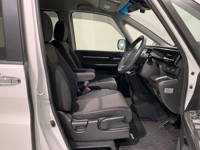 ステップワゴンスパーダ e:HEVスパーダGホンダセンシング 最長5年保証 ワンオ-ナ- ナビVXU-217SWi TV Rカメラ CD録音 BTオ-ディオ DVD ETC LEDライト 両側電動ドア VSA クルコン アルミ スマ-トキ- 盗難防止装置 AAC(17枚目)