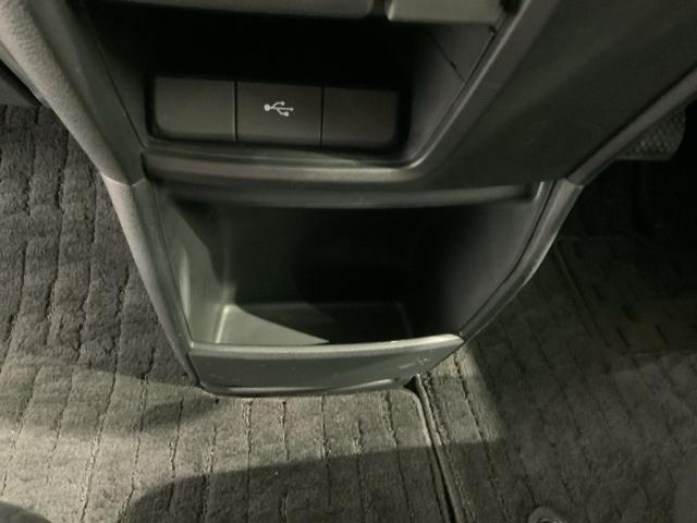 ステップワゴンスパーダ e:HEVスパーダGホンダセンシング 最長5年保証 ワンオ-ナ- ナビVXU-217SWi TV Rカメラ CD録音 BTオ-ディオ DVD ETC LEDライト 両側電動ドア VSA クルコン アルミ スマ-トキ- 盗難防止装置 AAC(25枚目)