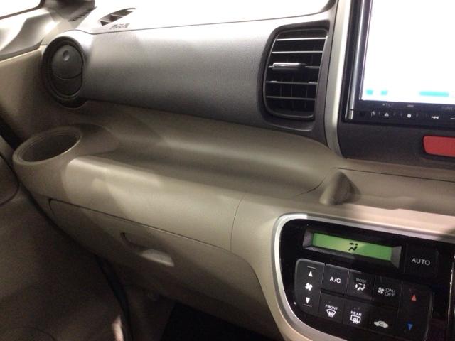 Ｎ－ＢＯＸ Ｇ・Ｌパッケージ　１年保証　ワンオ－ナ－　ナビＶＸＭ－１２２ＶＦｉ　ＴＶ　ＣＤ録音　ＢＴオ－ディオ　ＤＶＤ　ＥＴＣ　ＶＳＡ　アルミ　スマ－トキ－　盗難防止装置　整備記録簿　ＡＡＣ　スペアキ－　ドアバイザ－　ベンチシ－ト（28枚目）