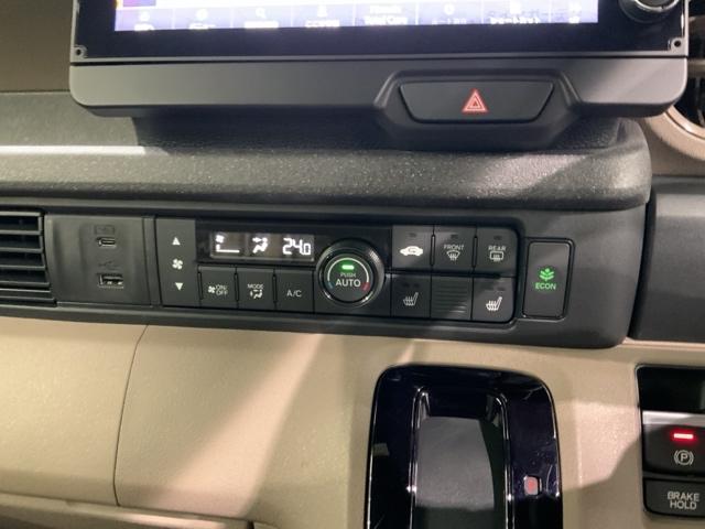 N-BOXジョイ ベースグレード H SENSING 2ト-ン 新車保証 試乗車 ワンオ-ナ- ナビLXU-242NBi TV Rカメラ CD録音 BTオ-ディオ DVD シ-トヒ-タ- ETC LEDライト VSA クルコン AAC(12枚目)