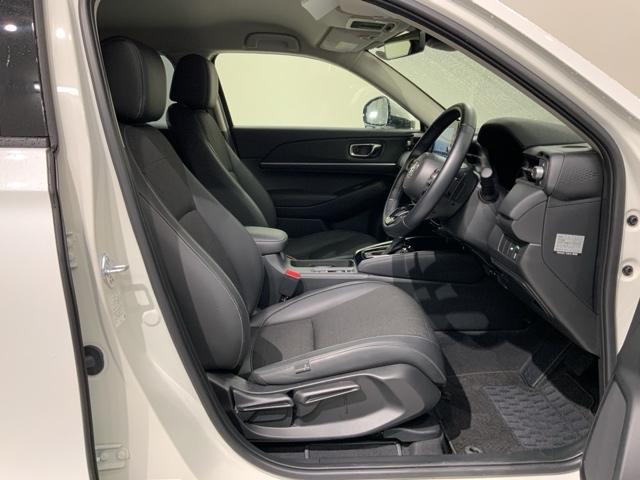 ヴェゼル e:HEVZ H SENSING 新車保証 試乗車 ワンオ-ナ- 純正ナビ TV Rカメラ BTオ-ディオ シ-トヒ-タ- ETC LEDライト VSA クルコン アルミ スマ-トキ- 盗難防止装置 整備記録簿(17枚目)