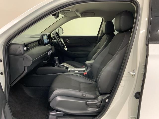 ヴェゼル e:HEVZ H SENSING 新車保証 試乗車 ワンオ-ナ- 純正ナビ TV Rカメラ BTオ-ディオ シ-トヒ-タ- ETC LEDライト VSA クルコン アルミ スマ-トキ- 盗難防止装置 整備記録簿(29枚目)