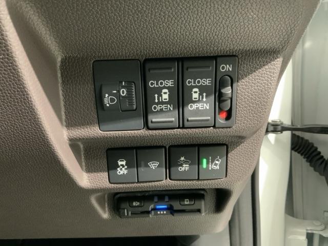 フリード G H SENSING 最長5年保証 ワンオ-ナ- ナビVXM-224VFI TV Rカメラ CD録音 BTオ-ディオ DVD ETC LEDライト 両側電動ドア VSA シ-トヒ-タ- クルコン AAC(13枚目)