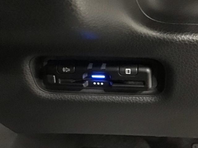 フリード エアーEX HSENSING 新車保証 試乗車 ワンオ-ナ- ナビLXM-242ZFNI TV Rカメラ BTオーディオ ETC LEDライト VSA 両側電動ドア シ-トヒ-タ- クルコン アルミ フルセグ(12枚目)