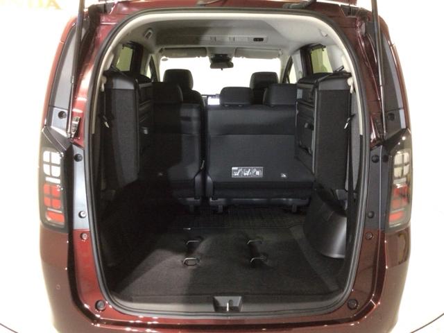 フリード エアーEX HSENSING 新車保証 試乗車 ワンオ-ナ- ナビLXM-242ZFNI TV Rカメラ BTオーディオ ETC LEDライト VSA 両側電動ドア シ-トヒ-タ- クルコン アルミ フルセグ(19枚目)