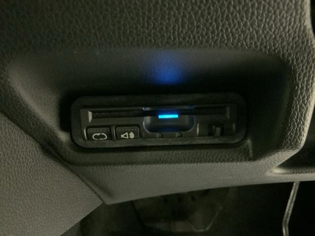 フィットハイブリッド Ｆパッケージコンフォートエディション　あんしんＰＫＧ　１年保証　ナビＶＸＭ－１７５ＶＦＩ　ＴＶ　Ｒカメラ　ＣＤ録音　ＢＴオ－ディオ　ＤＶＤ　ドラレコＥＴＣ　ＬＥＤライト　ＶＳＡ　シ－トヒ－タ－　スマ－トキ－　スペアキ－　盗難防止装置ＡＡＣ（11枚目）