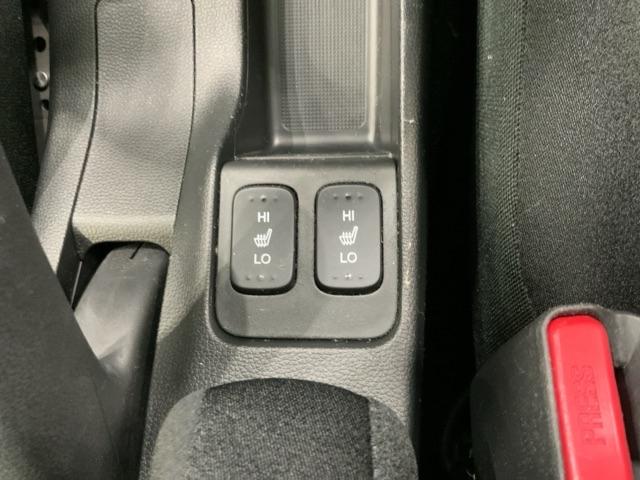 フィットハイブリッド Ｆパッケージコンフォートエディション　あんしんＰＫＧ　１年保証　ナビＶＸＭ－１７５ＶＦＩ　ＴＶ　Ｒカメラ　ＣＤ録音　ＢＴオ－ディオ　ＤＶＤ　ドラレコＥＴＣ　ＬＥＤライト　ＶＳＡ　シ－トヒ－タ－　スマ－トキ－　スペアキ－　盗難防止装置ＡＡＣ（13枚目）