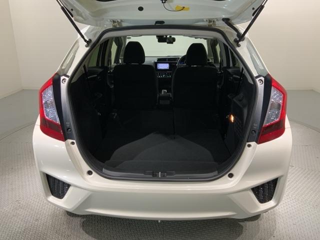 フィットハイブリッド Ｆパッケージコンフォートエディション　あんしんＰＫＧ　１年保証　ナビＶＸＭ－１７５ＶＦＩ　ＴＶ　Ｒカメラ　ＣＤ録音　ＢＴオ－ディオ　ＤＶＤ　ドラレコＥＴＣ　ＬＥＤライト　ＶＳＡ　シ－トヒ－タ－　スマ－トキ－　スペアキ－　盗難防止装置ＡＡＣ（19枚目）