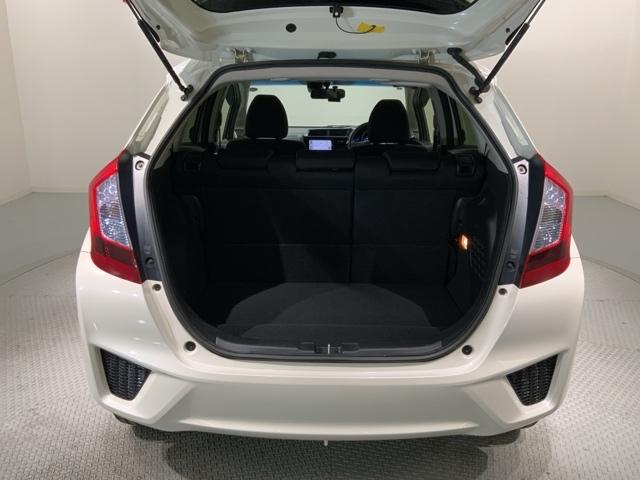 フィットハイブリッド Ｆパッケージコンフォートエディション　あんしんＰＫＧ　１年保証　ナビＶＸＭ－１７５ＶＦＩ　ＴＶ　Ｒカメラ　ＣＤ録音　ＢＴオ－ディオ　ＤＶＤ　ドラレコＥＴＣ　ＬＥＤライト　ＶＳＡ　シ－トヒ－タ－　スマ－トキ－　スペアキ－　盗難防止装置ＡＡＣ（36枚目）