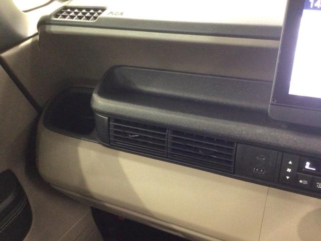 Ｎ－ＢＯＸジョイ ターボ　Ｈ　ＳＥＮＳＩＮＧ　２ト－ン　新車保証　試乗車　ワンオ－ナ－　ナビＬＸＵ－２４２ＮＢＩ　ＴＶ　Ｒカメラ　ＣＤ録音　ＢＴオ－ディオ　ＤＶＤ　シ－トヒ－タ－　ＥＴＣ　ＬＥＤライト　両側電動ドア　ＶＳＡ（25枚目）