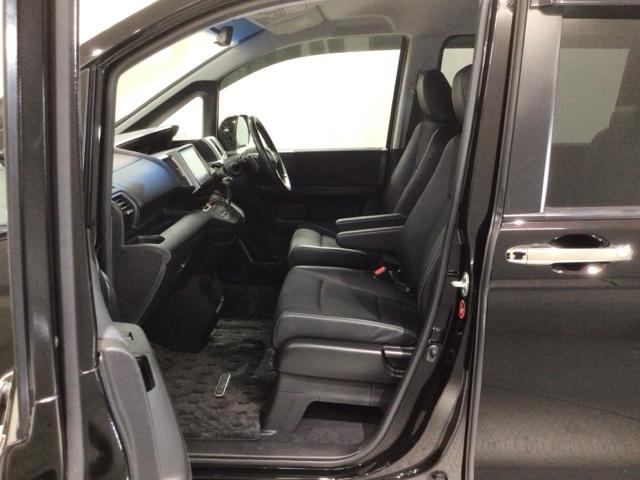 ステップワゴンスパーダ Ｚクールスピリット　１年保証　ワンオ－ナ－　ナビＶＸＭ－１３５ＶＦＮＩ　ＴＶ　Ｒカメラ　ＣＤ録音　ＤＶＤ　ＥＴＣ　ＨＩＤ　フォグライト　ＶＳＡ　両側電動ドア　クルコン　アルミ　スマ－トキ－　盗難防止装置　整備記録簿（26枚目）