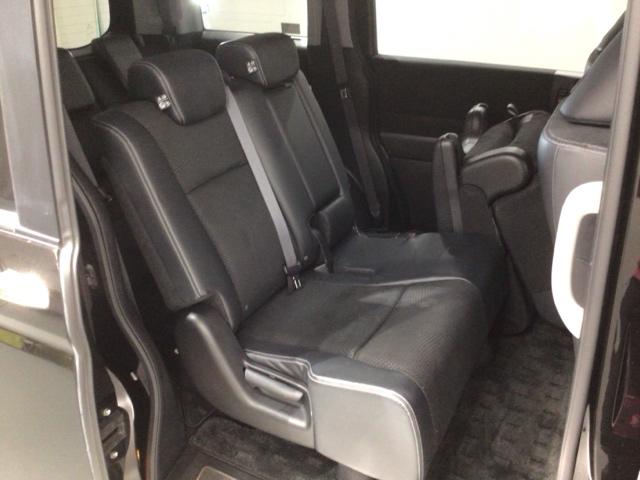 ステップワゴンスパーダ Ｚクールスピリット　１年保証　ワンオ－ナ－　ナビＶＸＭ－１３５ＶＦＮＩ　ＴＶ　Ｒカメラ　ＣＤ録音　ＤＶＤ　ＥＴＣ　ＨＩＤ　フォグライト　ＶＳＡ　両側電動ドア　クルコン　アルミ　スマ－トキ－　盗難防止装置　整備記録簿（34枚目）