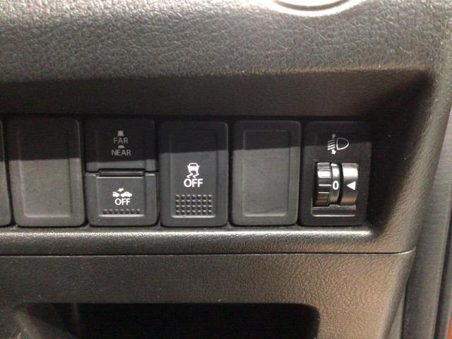 バレーノ ＸＧ　１年保証　ワンオ－ナ－　ナビＣＮ－Ｒ２７２Ｗ　ＴＶ　Ｒカメラ　ＣＤ録音　ＤＶＤ　ＥＴＣ　ＨＩＤ　フォグライト　横滑り防止　クルコン　アルミ　スマ－トキ－　盗難防止装置　整備記録簿　ドアバイザ－　ＡＡＣ（13枚目）