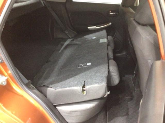 バレーノ ＸＧ　１年保証　ワンオ－ナ－　ナビＣＮ－Ｒ２７２Ｗ　ＴＶ　Ｒカメラ　ＣＤ録音　ＤＶＤ　ＥＴＣ　ＨＩＤ　フォグライト　横滑り防止　クルコン　アルミ　スマ－トキ－　盗難防止装置　整備記録簿　ドアバイザ－　ＡＡＣ（34枚目）