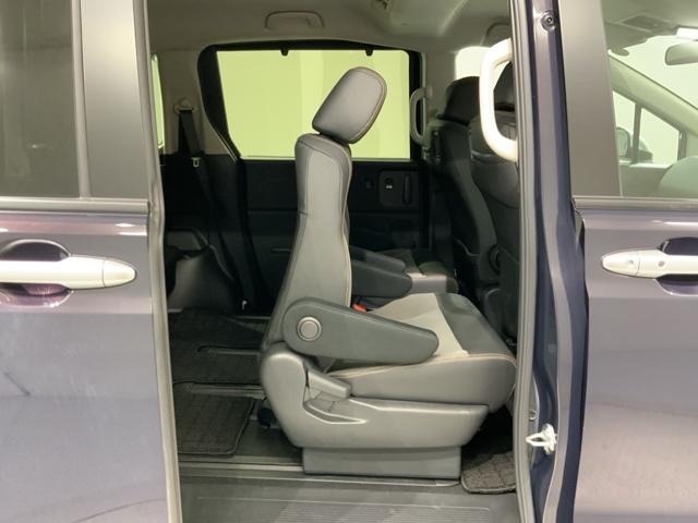 フリード クロスター　Ｈ　ＳＥＮＳＩＮＧ　新車保証　試乗車　ワンオーナー　ナビＬＸＭ－２４２ＺＦＮＩ　ＴＶ　Ｒカメラ　ＢＴオ－ディオ　ＥＴＣ　ＬＥＤライト　ＶＳＡ　両側電動ドア　シートヒーター　クルコン　アルミ　フォグ（34枚目）