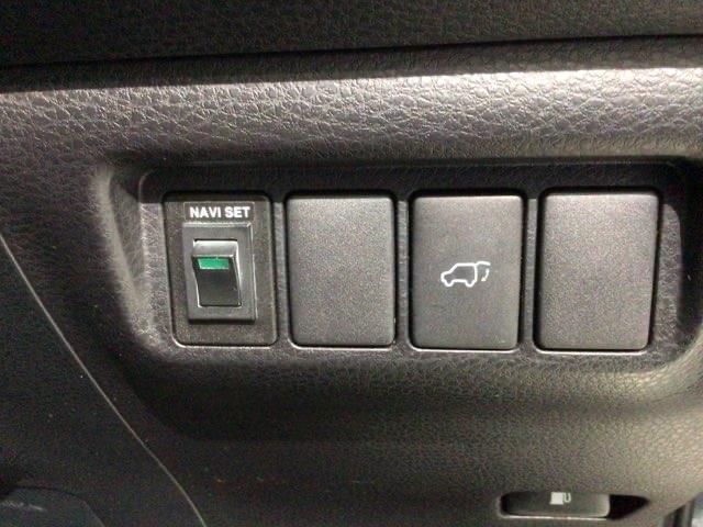 ハリアー プレミアム　１年保証ワンオーナー純正ナビＴＶ　カーテンエアバッグ　クルーズＣ　記録簿あり　Ｂカメラ　電動パワーシート　ＬＥＤライト　横滑り防止機能　オートエアコン　エアバッグ　ＤＶＤ再生可　ナビ＆ＴＶ　キーレス（12枚目）