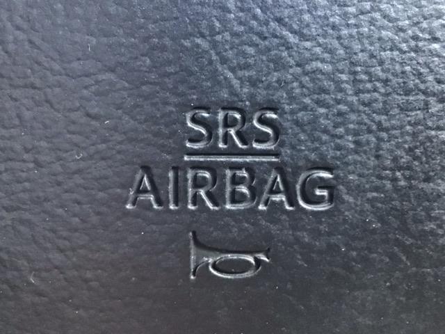 ハリアー プレミアム　１年保証ワンオーナー純正ナビＴＶ　カーテンエアバッグ　クルーズＣ　記録簿あり　Ｂカメラ　電動パワーシート　ＬＥＤライト　横滑り防止機能　オートエアコン　エアバッグ　ＤＶＤ再生可　ナビ＆ＴＶ　キーレス（21枚目）