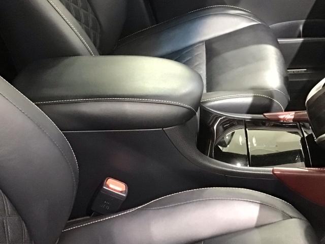 ハリアー プレミアム　１年保証ワンオーナー純正ナビＴＶ　カーテンエアバッグ　クルーズＣ　記録簿あり　Ｂカメラ　電動パワーシート　ＬＥＤライト　横滑り防止機能　オートエアコン　エアバッグ　ＤＶＤ再生可　ナビ＆ＴＶ　キーレス（29枚目）