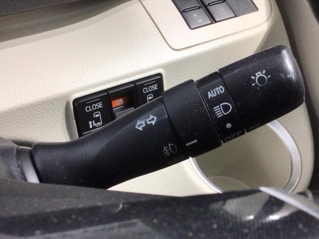 シエンタ ハイブリッドＧ　１年保証　純正ナビ　ＴＶ　Ｒカメラ　ドラレコ　ＥＴＣ　ＬＥＤライト　両側電動ドア　横滑り防止　シ－トヒ－タ－　アルミ　スマ－トキ－　盗難防止装置　ＡＡＣ　スペアキ－　Ｗエアバッグ　ブレーキサポート（11枚目）