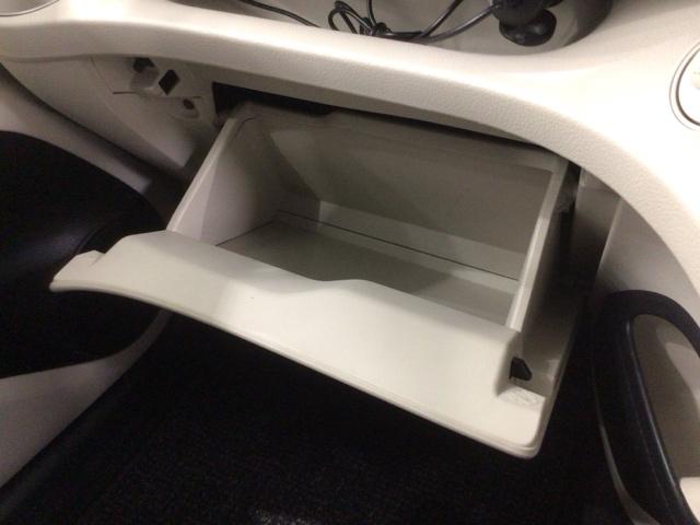 シエンタ ハイブリッドＧ　１年保証　純正ナビ　ＴＶ　Ｒカメラ　ドラレコ　ＥＴＣ　ＬＥＤライト　両側電動ドア　横滑り防止　シ－トヒ－タ－　アルミ　スマ－トキ－　盗難防止装置　ＡＡＣ　スペアキ－　Ｗエアバッグ　ブレーキサポート（28枚目）